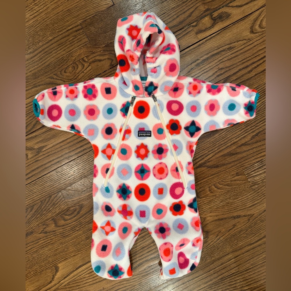 Patagonia Synchilla fleece hooded bunting - infant 0m - Pink, Teal, Navy & White